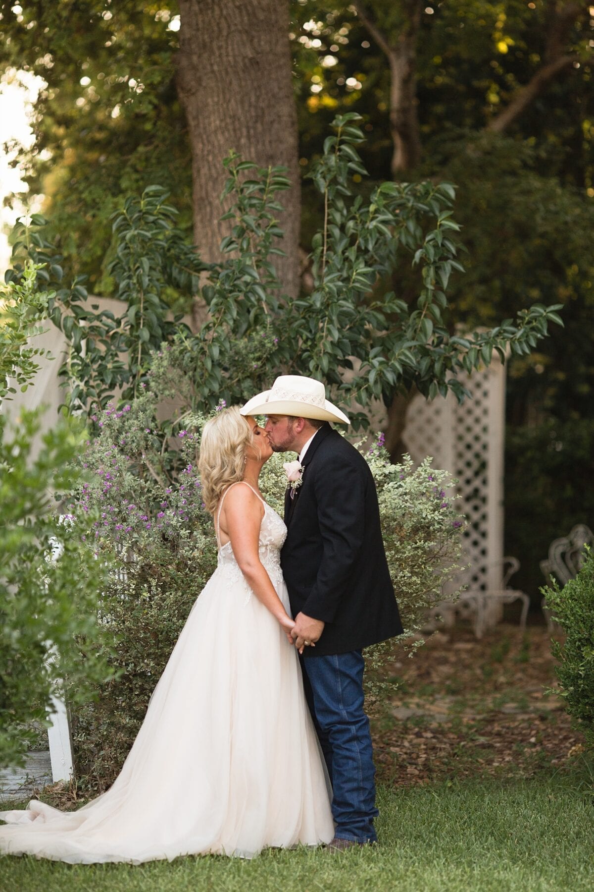 Amanda and Jon Moore wedding at The Page House in Georgetown, Tx_0114.jpg